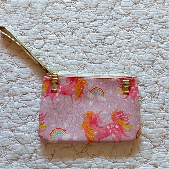 Luv Betsey by betsy johnson Unicorn Wristlet purse OS - Picture 2 of 11